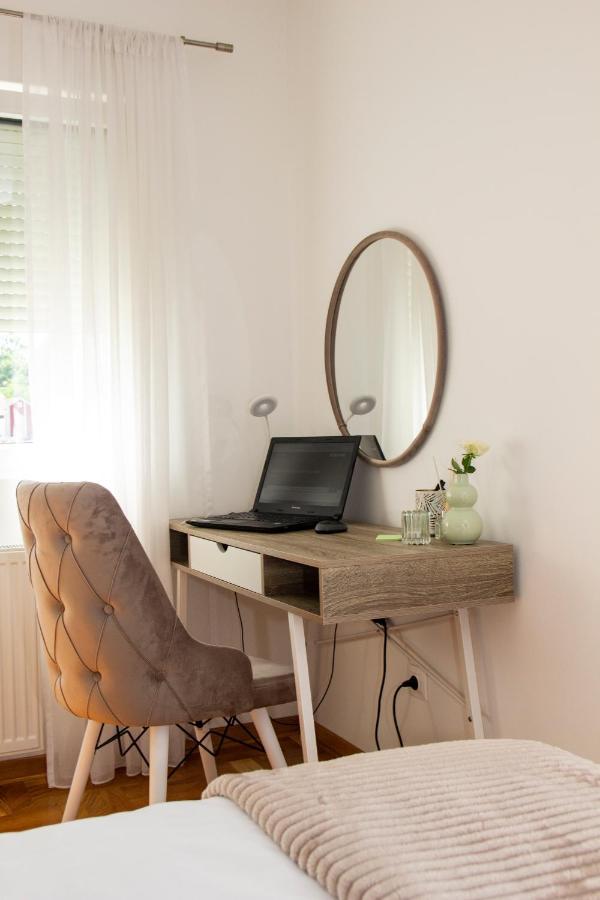 Apartman Mia Centar Kruševac Buitenkant foto