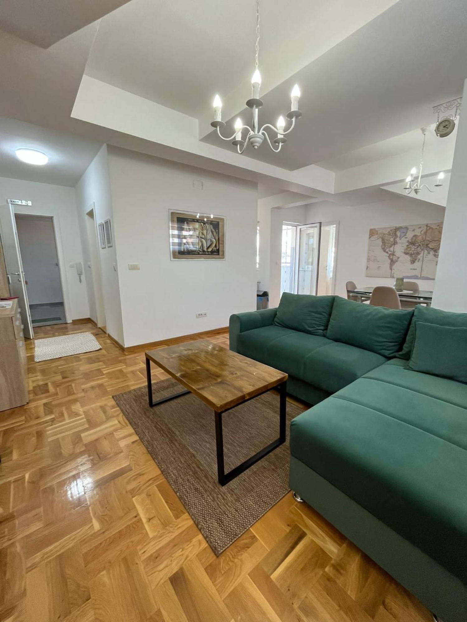 Apartman Mia Centar Kruševac Buitenkant foto