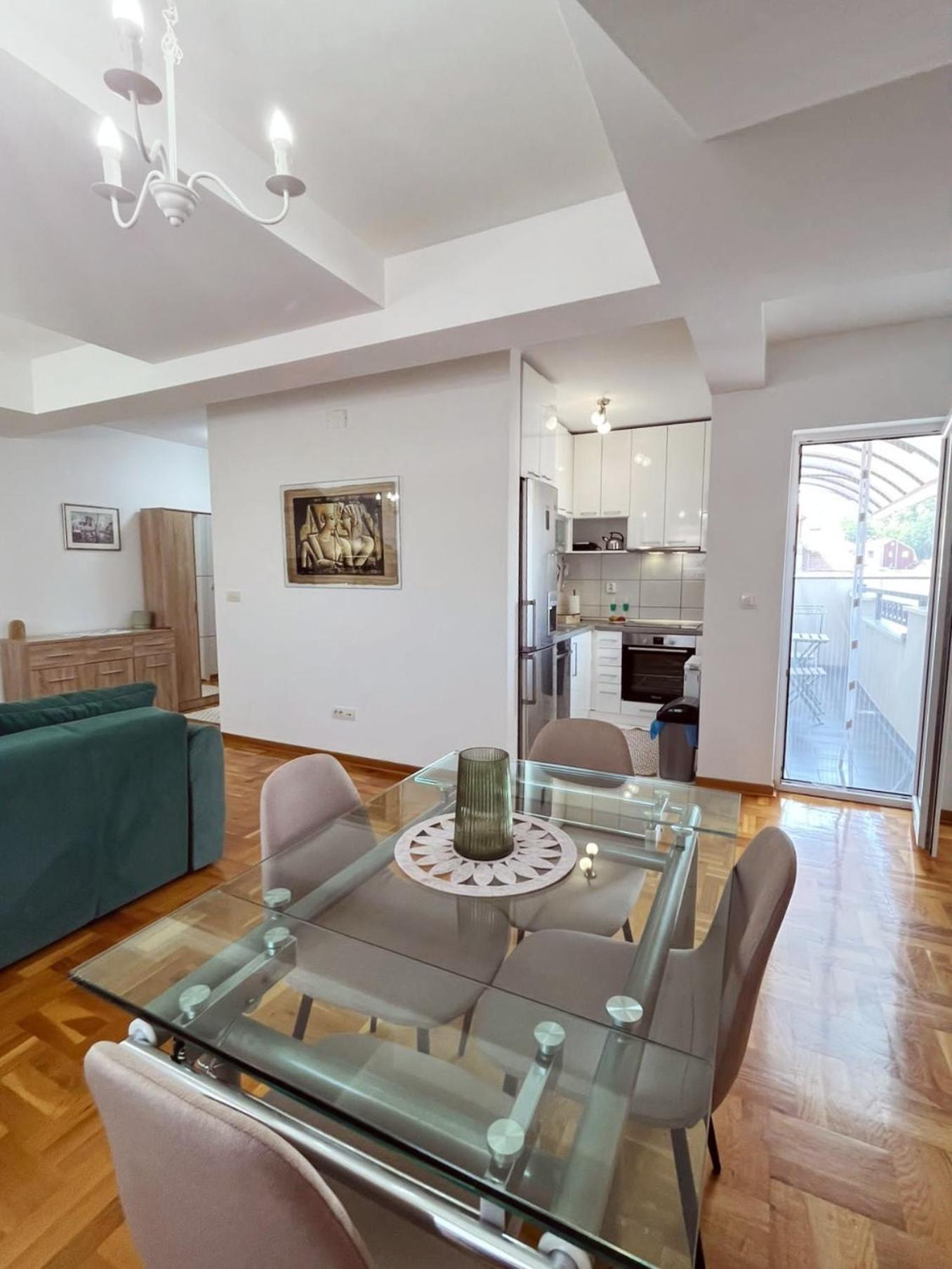 Apartman Mia Centar Kruševac Buitenkant foto