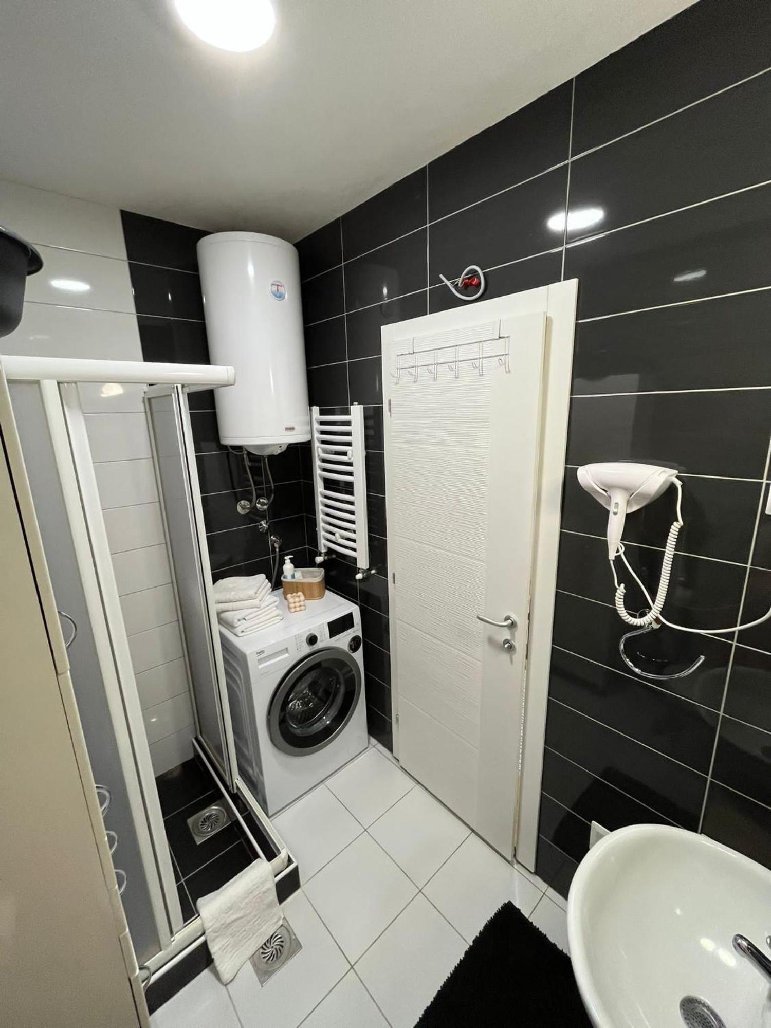 Apartman Mia Centar Kruševac Buitenkant foto