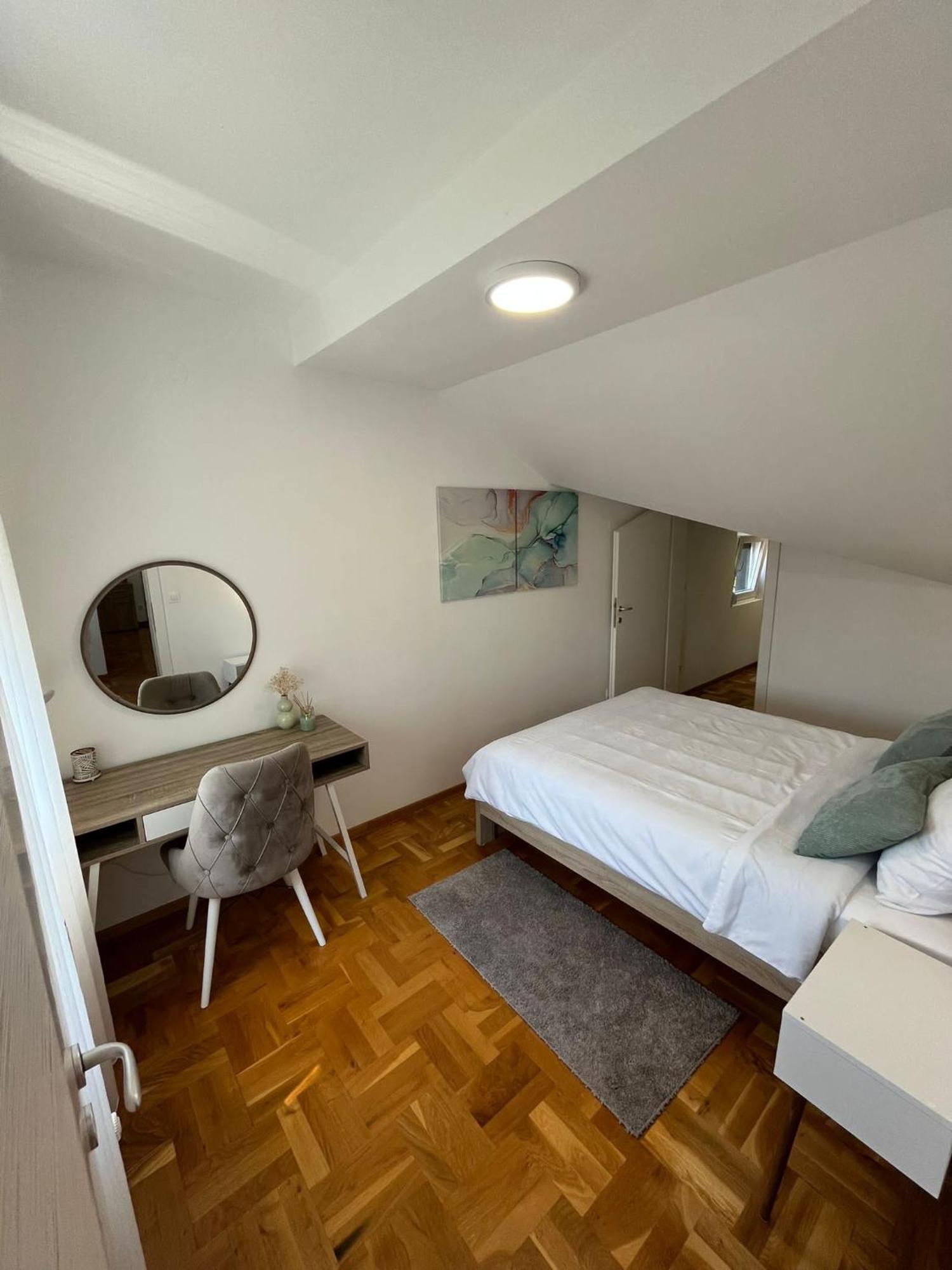 Apartman Mia Centar Kruševac Buitenkant foto